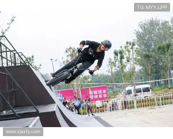 成都极限运动队与广州极限运动队赛后状态全面分析与对比 成都极限运动队与广州极限运动队赛后状态全面分析与对比