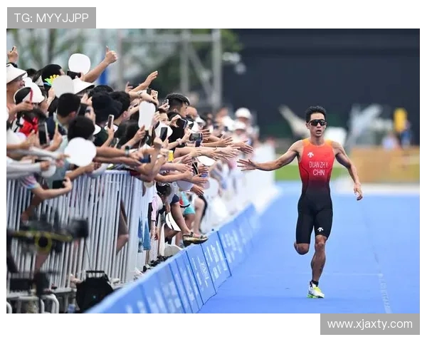 成都飞盘队在全国比赛中表现优异荣登第九名引发热议与关注