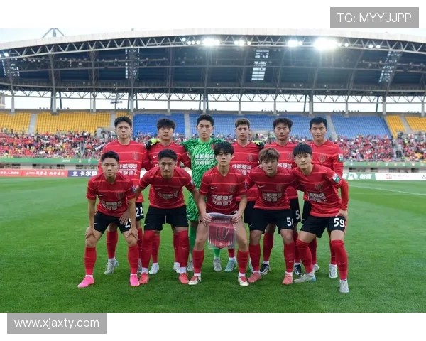 足球专题：聚焦成都足球队的速度