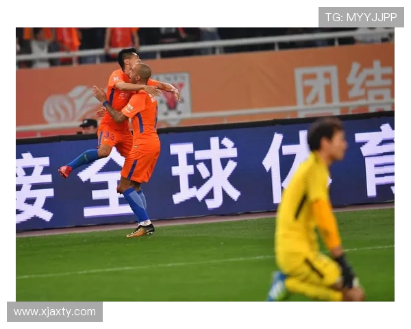 2019年山东鲁能与河南建业激战回顾：精彩瞬间与战术分析