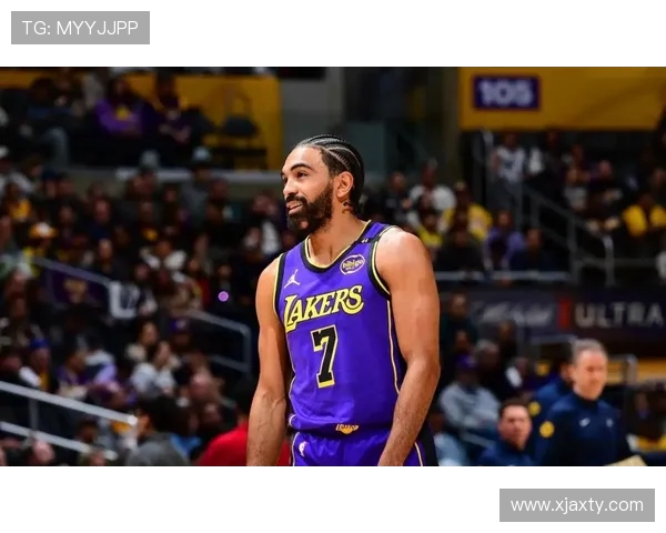 帕斯卡尔对决湖人展现个人风采引发球迷热议与期待